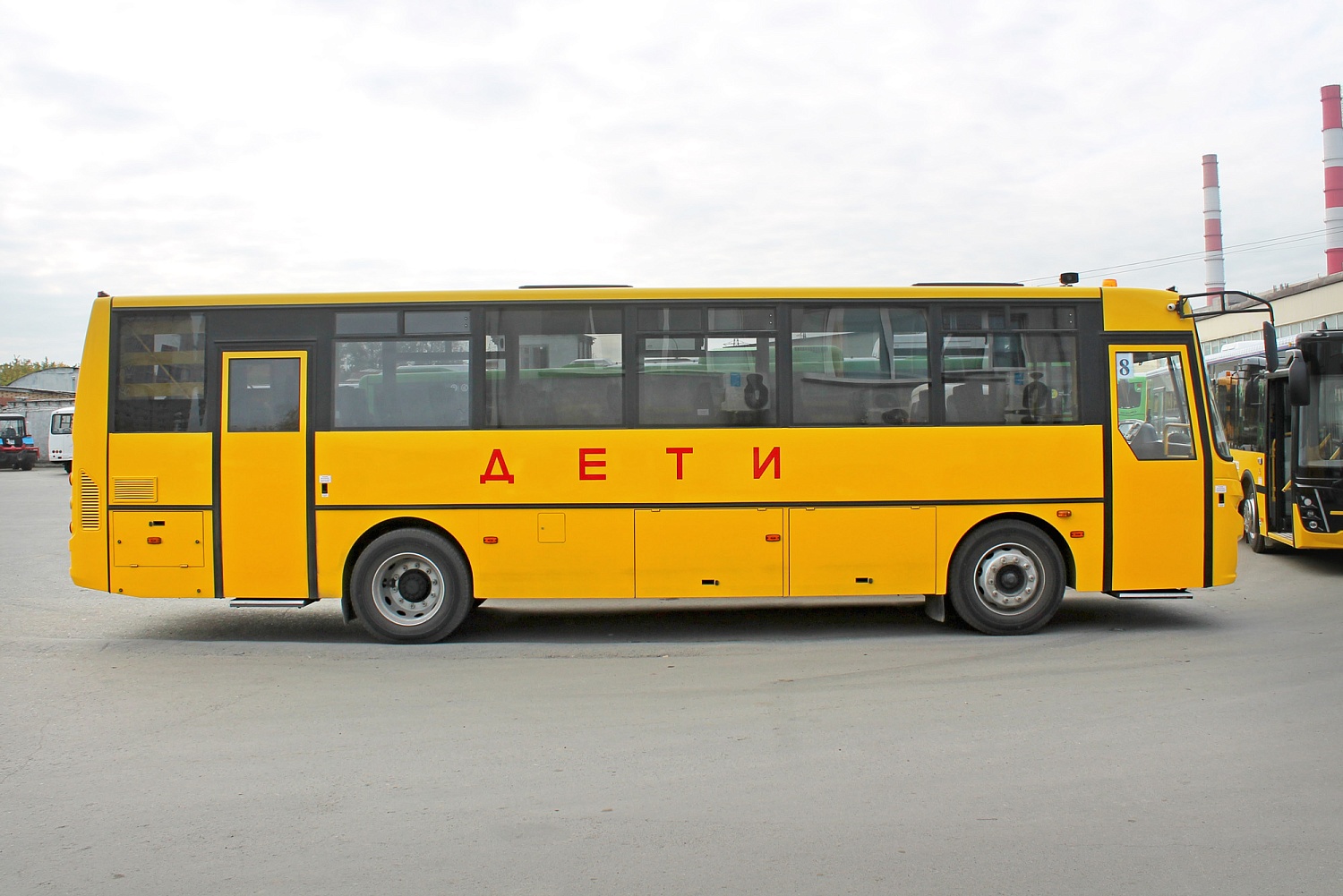 Автобус КАВЗ-4238-D5 Школьный