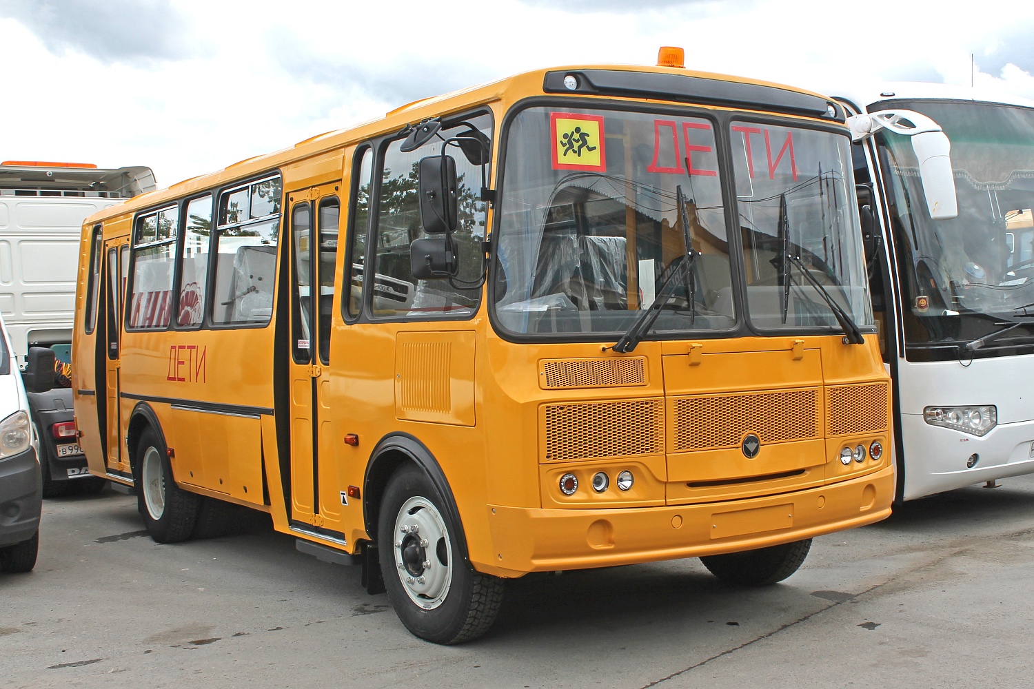 Автобус ПАЗ-423470-04 Школьный